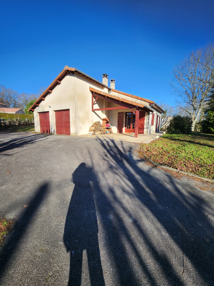 biens/1/7f268aa8cebbbd7689b68356dff0dcea/photo_c37cbcc5b0f191c994d1068b938ca0c2.jpg