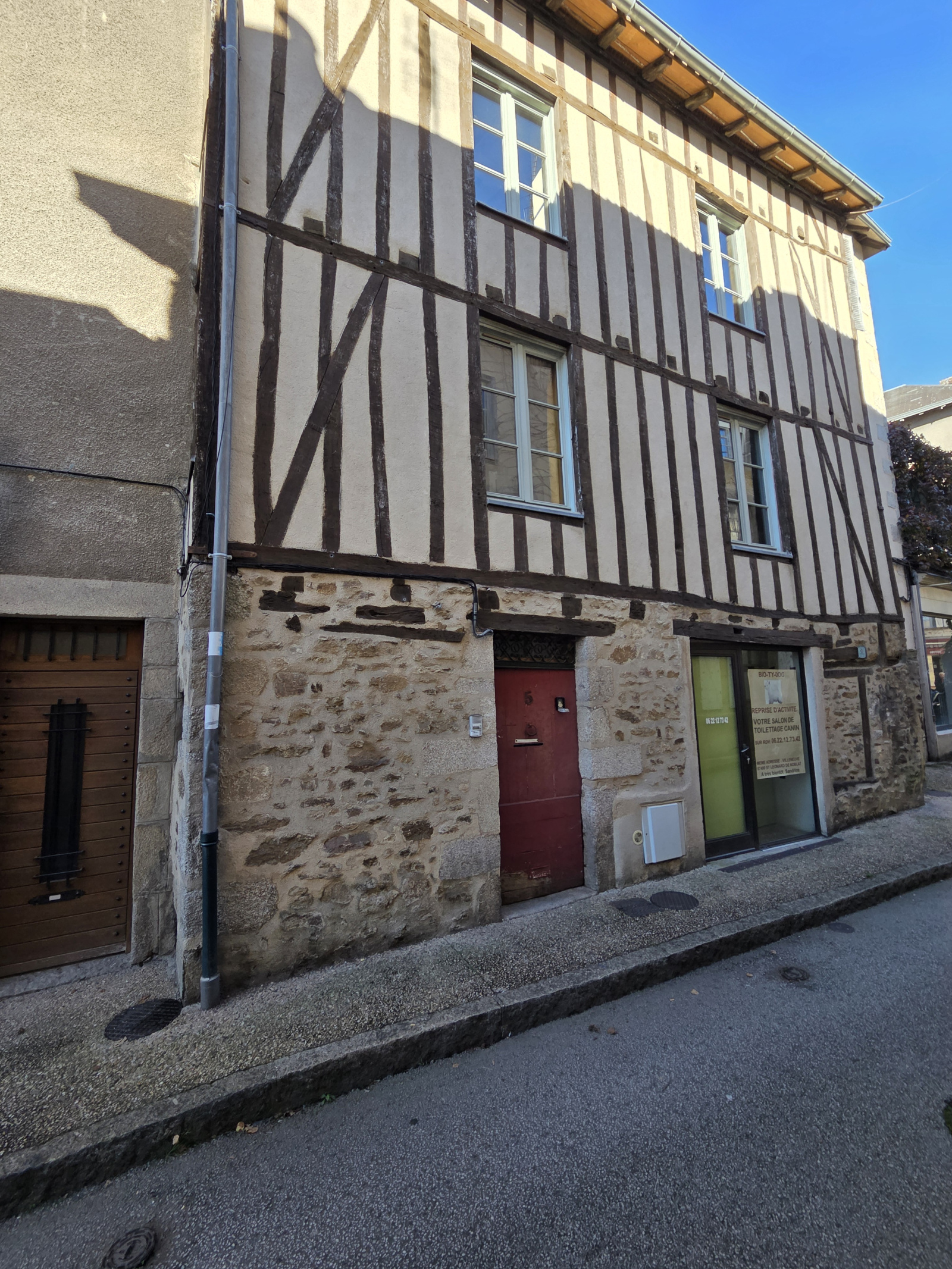 Image_, Immeuble, Saint-Léonard-de-Noblat, ref :673